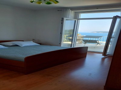 Apartment Apartments Matea - Two-Bedroom Apartment with Sea View and Balcony  - (Štikovica) - Features photo 3