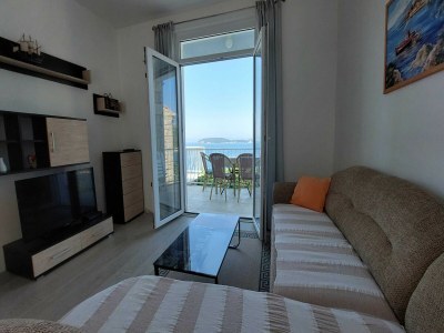 Apartment Apartments Matea - Two-Bedroom Apartment with Sea View and Balcony  - (Štikovica) - Features photo 11