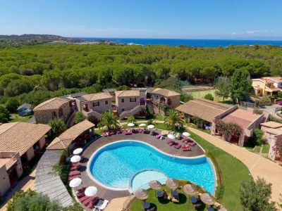 Apartment Apartment in residence with pool - Outdoor photo 4
