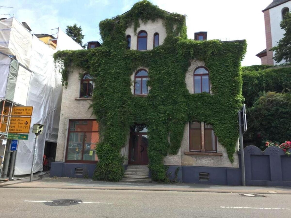 Apartment Maisonette im Taunus mit Terrasse und Wanderwegen
