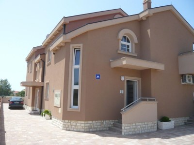 Apartment House in Zaton near Sandy Beaches - Outdoor photo 6