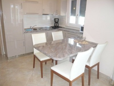 Apartment House in Zaton near Sandy Beaches - Features photo 32