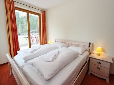 Chalet Chalet in Saalbach near Ski Lift - Features photo 19