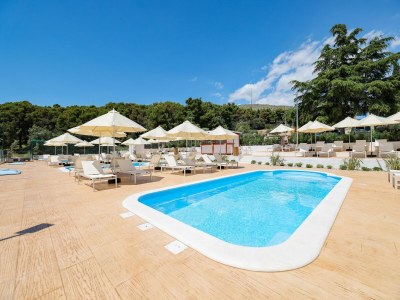 Holiday park Apartments Medena, Seget Donji, Trogir with pools - Outdoor photo 4