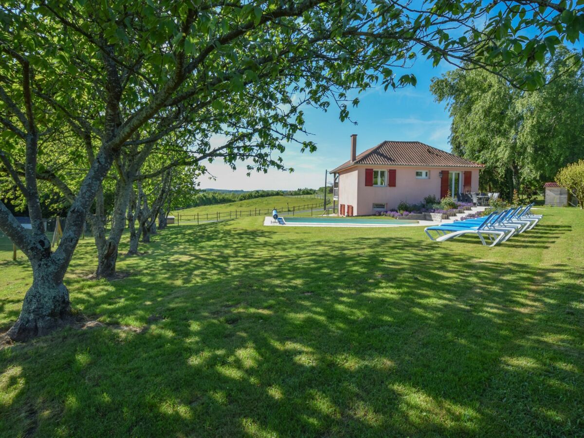 Holiday park Eleganter Domaine-Aufenthalt in der Dordogne - Outdoor photo 5