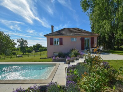Holiday park Eleganter Domaine-Aufenthalt in der Dordogne - Outdoor photo 7