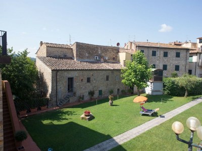 Holiday house Ferienhaus im Chianti mit Pool und Blick auf die Weinberge in Chianti - Holiday house
