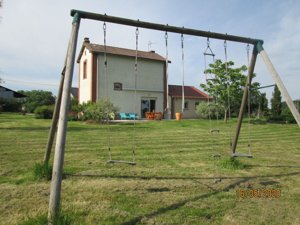 Holiday house Ferienhaus in Crux-la-Ville am See - Outdoor photo 5