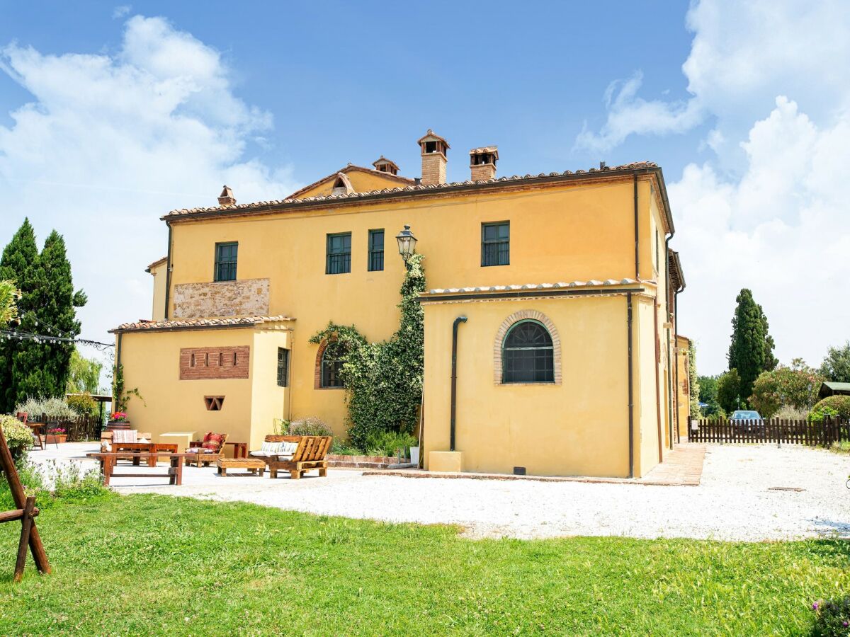 Farmhouse Apartment near Pisa, Beaches