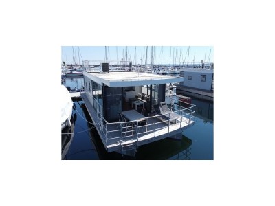 House boat Hausboot in Boltenhagen in Mecklenburg Coast - House boat