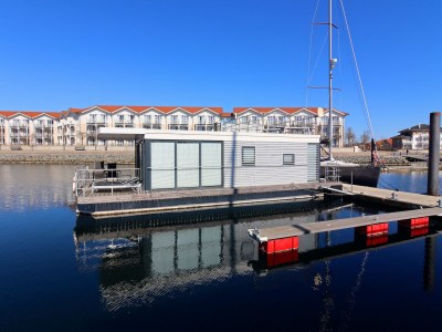 House boat Hausboot in Boltenhagen - Outdoor photo 3