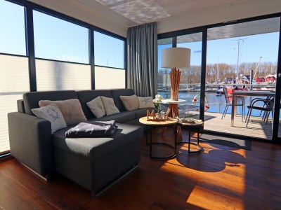House boat Hausboot in Boltenhagen - Features photo 21