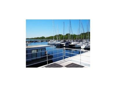 House boat Hausboot in Boltenhagen - Outdoor photo 2