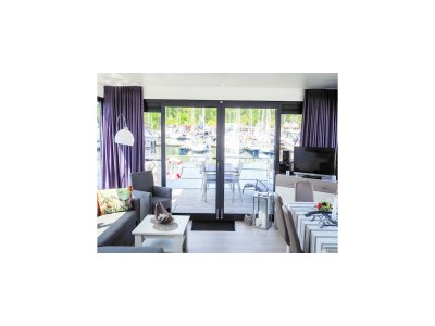House boat Hausboot in Boltenhagen - Features photo 9
