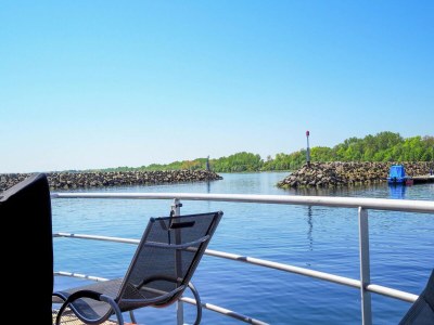 House boat Hausboot in Boltenhagen - Outdoor photo 4