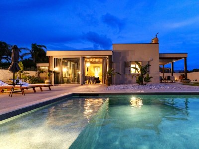 Villa VILLA OLIVE & CHAMPAGNE WITH POOL in Ispica - Villa