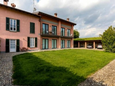 Apartment Apartment in Iseo with Pool - Outdoor photo 4