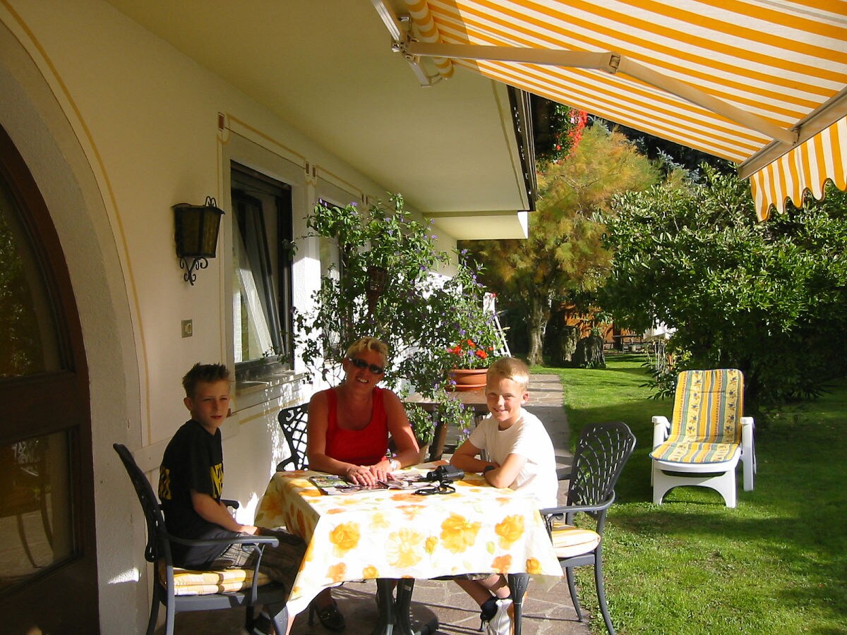 Apartment Apartment B - Outdoor photo 2