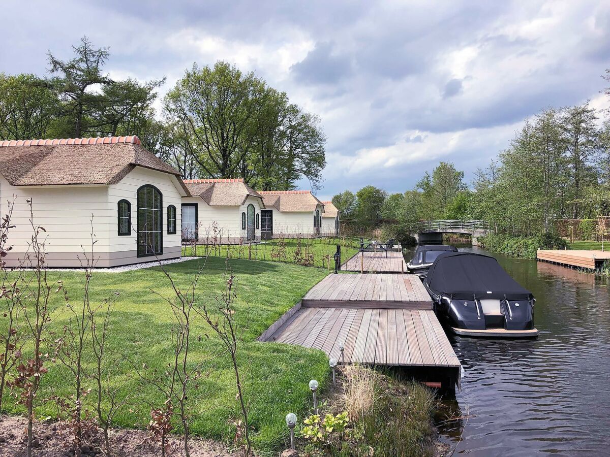 Holiday house Chalet in Friesland am See, 4 PAX Von Belvilla - Outdoor photo 5