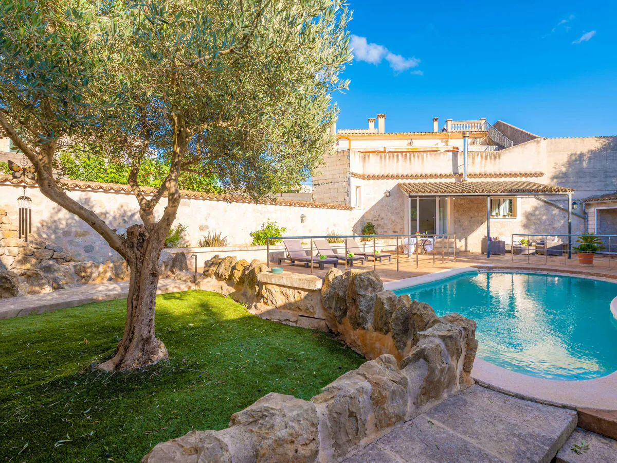 Villa VILLALONGA