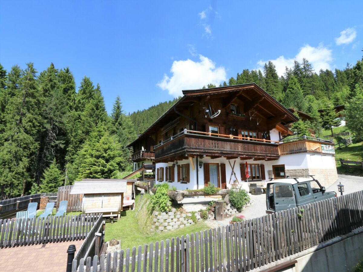 Apartment Chalet in Hochfügen near Ski Slopes