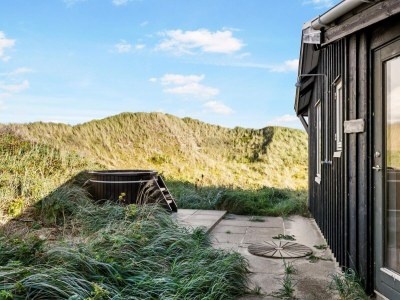 Holiday house Ruhiger Ruckzug in Lokken -- By Traum Ferienwohnungen - Outdoor photo 4