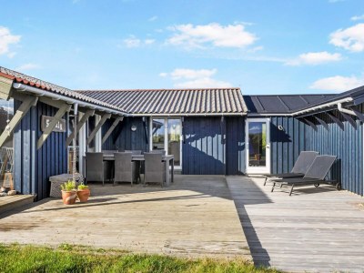 Holiday house Ruhiger Ruckzug in Lokken -- By Traum Ferienwohnungen - Outdoor photo 7