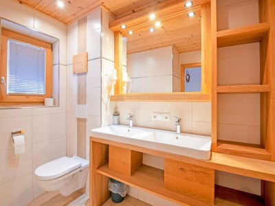 Holiday house Chalet in Fügen near Spieljoch Ski Lift - Features photo 21