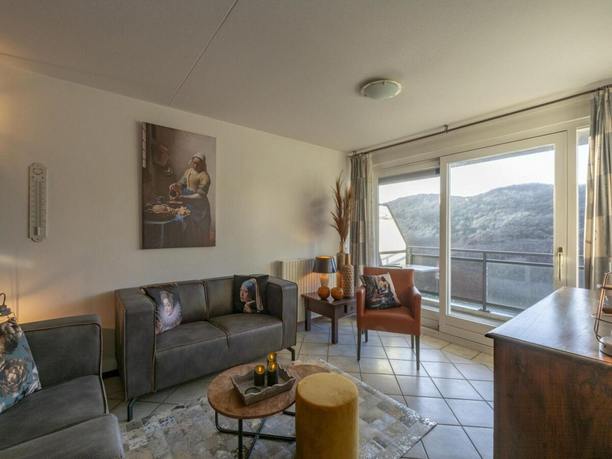 Apartment Beachside apartment with balcony