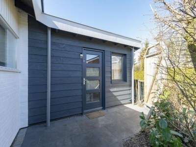 Holiday house Cozy holiday home near dunes - Outdoor photo 33