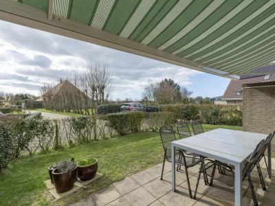 Holiday house Alluring holiday home near beach - Outdoor photo 3