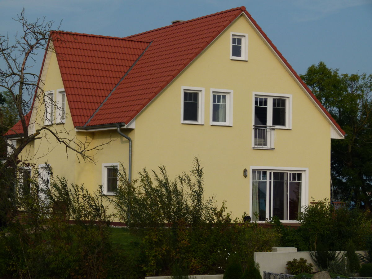 Holiday apartment 'Das Gelbe Haus 1' - Outdoor photo 2