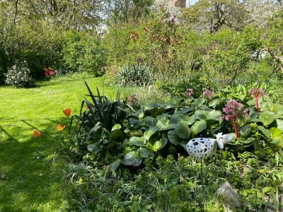 Apartment Retreat with Garden & Family Amenities - Outdoor photo 6