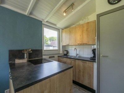 Holiday house Beachside holiday home with garden - Outdoor photo 5