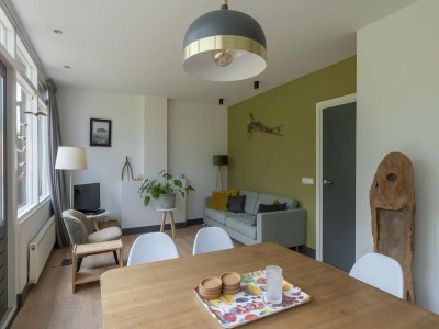 Bungalow Modern home with garden - Outdoor photo 2