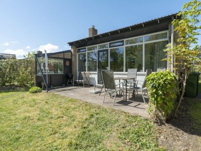 Bungalow Modern home with garden - Outdoor photo 16