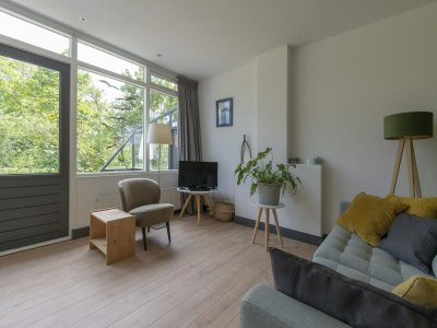 Bungalow Modern home with garden - Outdoor photo 22