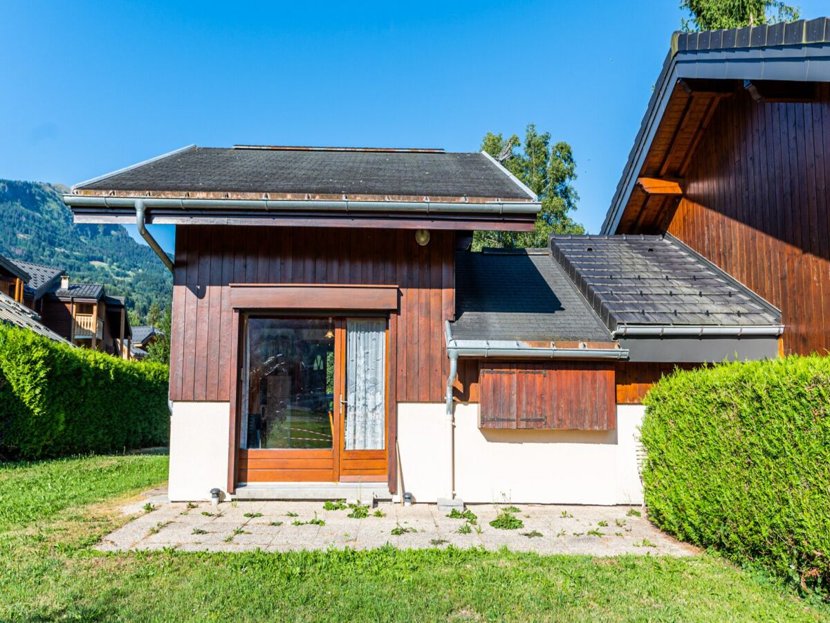 Apartment Chalet in Morillon near Ski Resort - Outdoor photo 4
