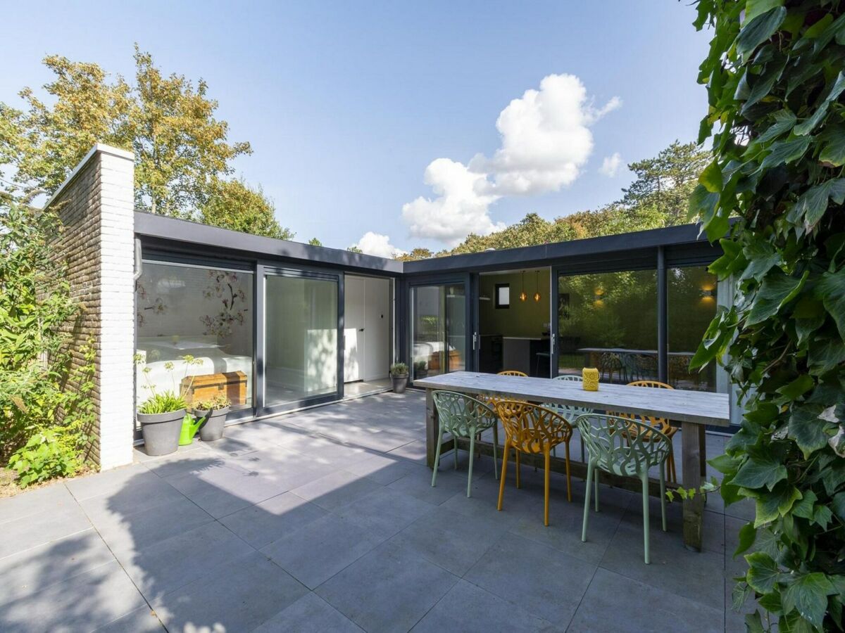 Bungalow Lovely Bunglow with patio