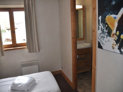 Apartment Spacious Retreat for 10 Guests - Features photo 7
