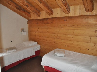 Apartment Spacious Retreat for 10 Guests - Features photo 12
