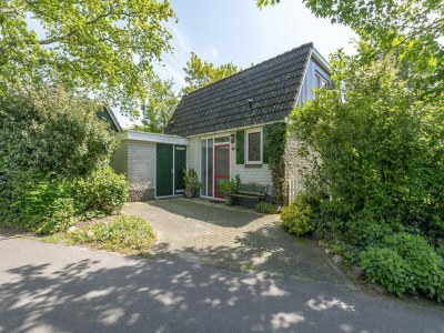 Holiday house Cozy holiday home with pool - Outdoor photo 25