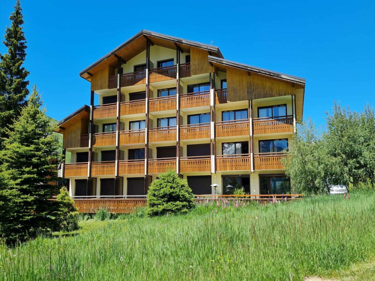 Apartment Ski on rue du Grand Plan