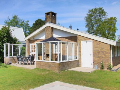 Bungalow Luxury holiday home with patio - Outdoor photo 7