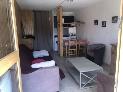 Apartment Cozy First-Floor Apartment - Features photo 8