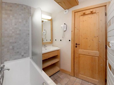 Apartment Apartment with Terrace & Parking - Features photo 10