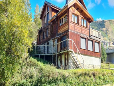 Chalet Alpine Apartment for 6 Guests in Les Deux Alpes - Chalet