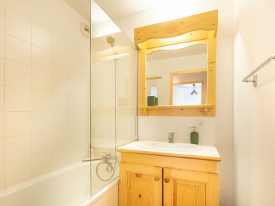 Apartment Apartment in Saint-Sorlin with Mountain View - Features photo 13