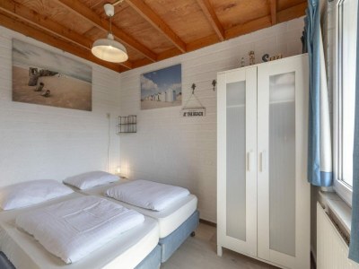 Bungalow Cozy holiday home near sea - Outdoor photo 20