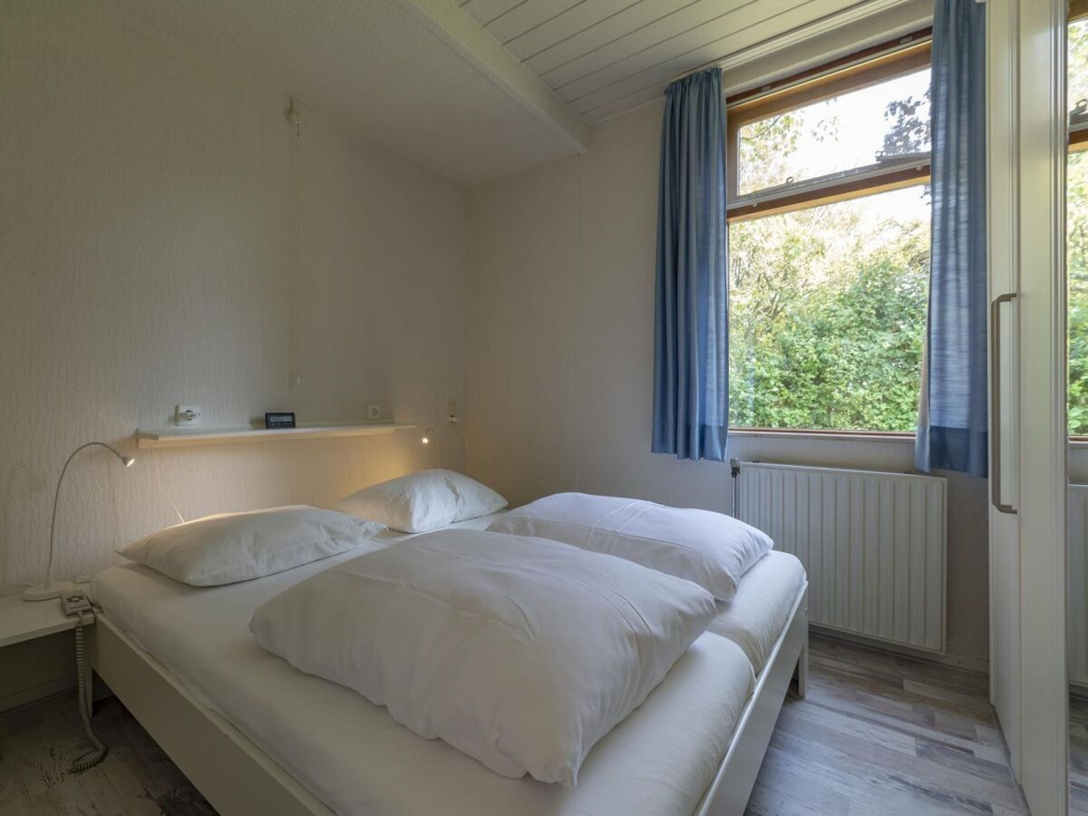 Bungalow Holiday home with enclosed garden - Outdoor photo 5
